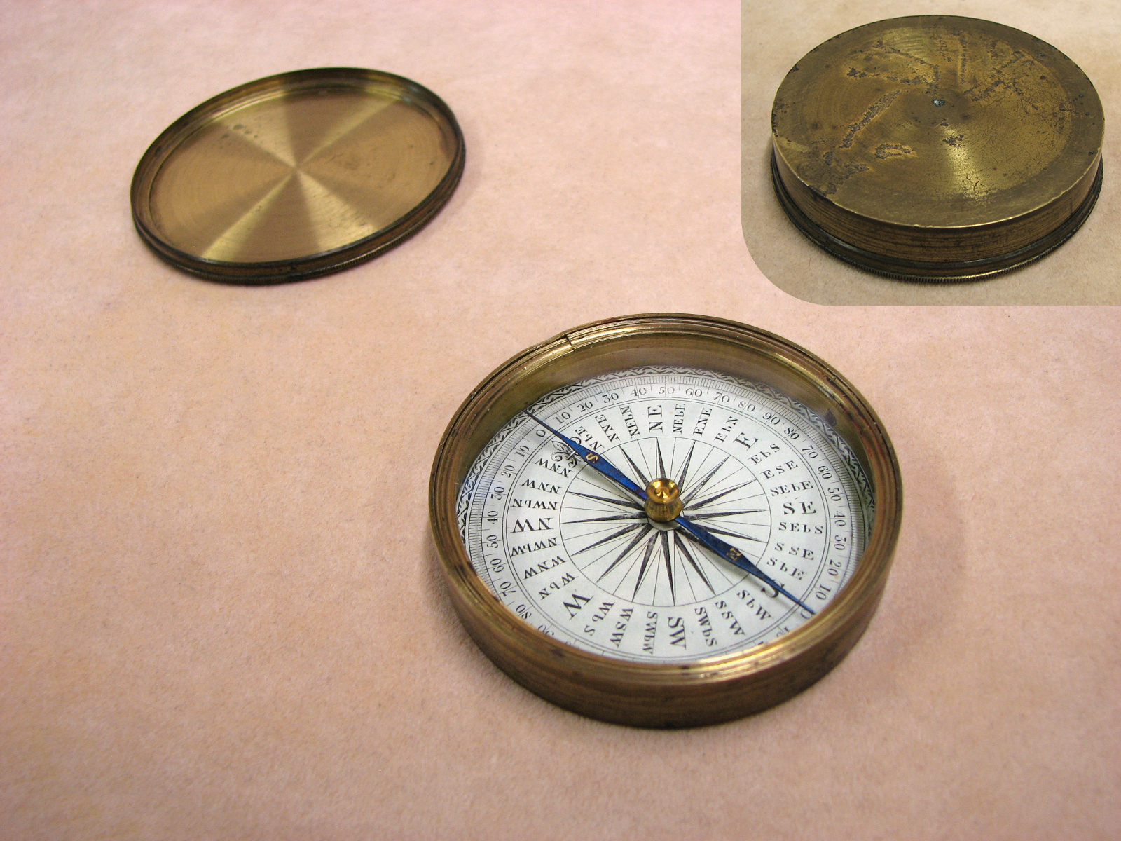 Victorian travellers brass cased pocket compass circa 1870